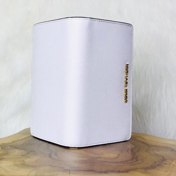 Michael Kors Jet Set Travel Slim Bifold Wallet - Picture 7 of 8